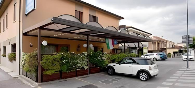罗坎达大伦佐酒店(Locanda Da Renzo)图片