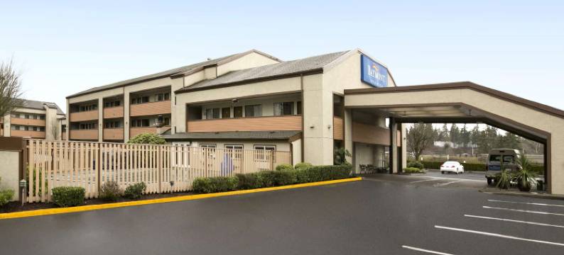 西雅图/柯克兰呗盟套房酒店(Baymont by Wyndham Seattle/Kirkland WA)图片