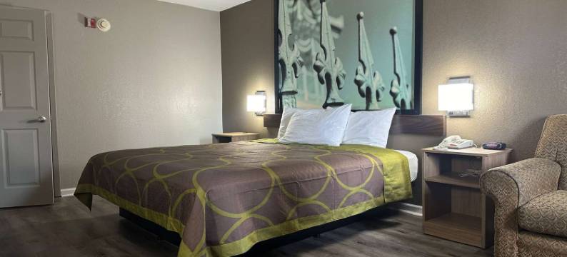 门罗速8酒店(Super 8 by Wyndham Monroe)图片