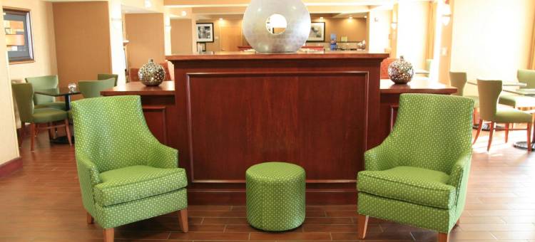 欢朋海斯北I-70公路酒店(Hampton Inn Hays-North of I-70)图片