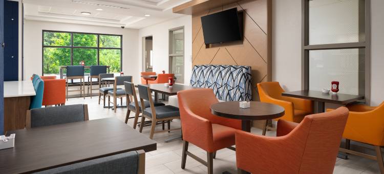 智选假日套房酒店纽波特南 by IHG(Holiday Inn Express & Suites Newport South)图片