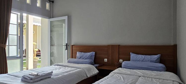 Guest House Saqeena Syariah Near Blitar Park RedPartner图片