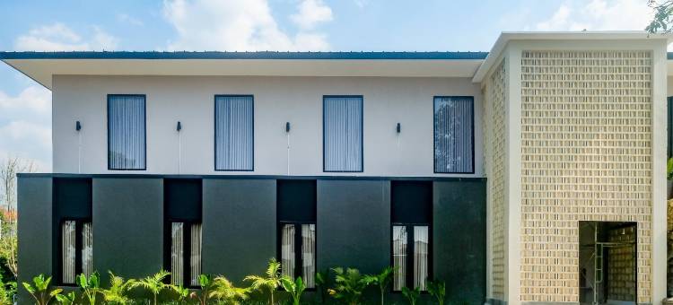 城市景观酒店JJ武吉萨里三宝垄(Urbanview Hotel JJ Bukitsari Semarang)图片