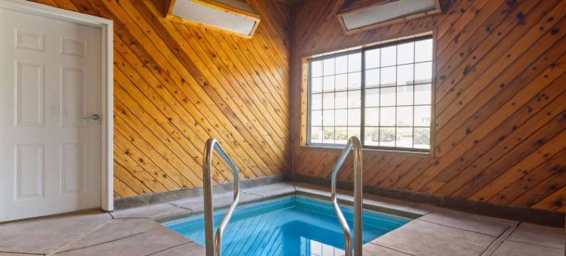 贝克斯菲尔德北拉昆塔温德姆套房酒店(La Quinta Inn & Suites by Wyndham Bakersfield North)图片