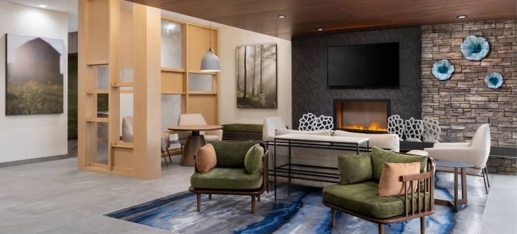 韦克罗斯万枫酒店(Fairfield Inn & Suites Waycross)图片