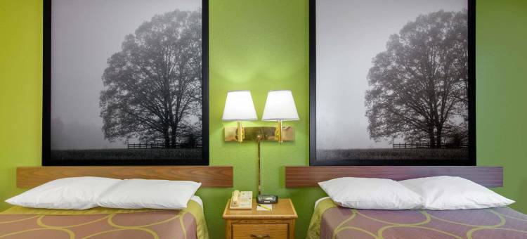 拉德福德速8酒店(Super 8 by Wyndham Radford VA)图片