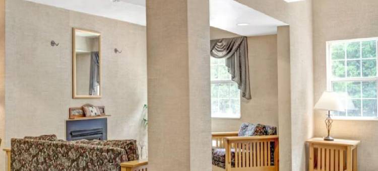 斯特布里奇温德姆戴斯酒店(Days Inn by Wyndham Sturbridge)图片