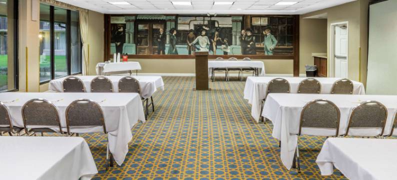 詹宁斯温德姆戴斯套房酒店(Days Inn & Suites by Wyndham Jennings)图片