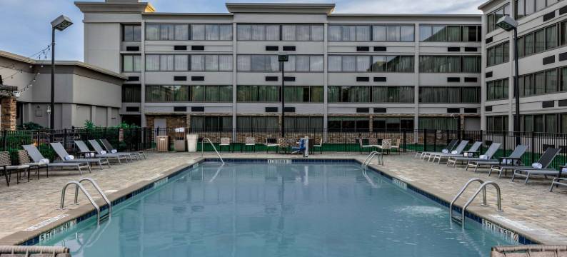 格林斯伯勒机场假日酒店(DoubleTree by Hilton Greensboro Airport)图片