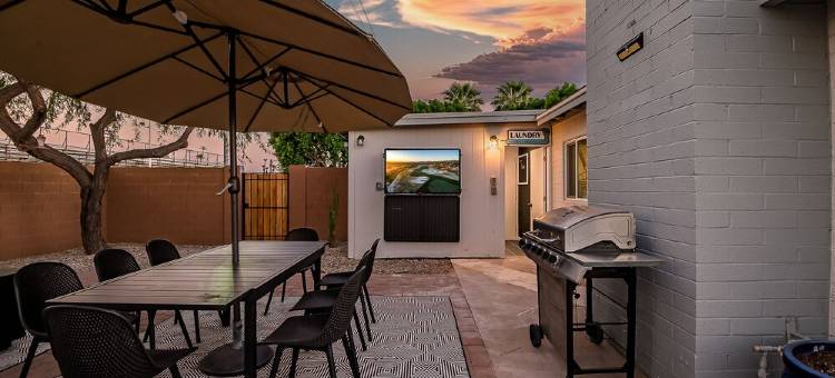 日落隐居度假屋: 您梦想的奢华夏日度假胜地(Sunset Hideaway: Your Luxury Dream Summer Retreat)图片