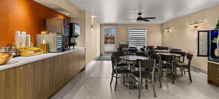 AB 溪谷旅游宾馆(SureStay Plus by Best Western Brooks)图片