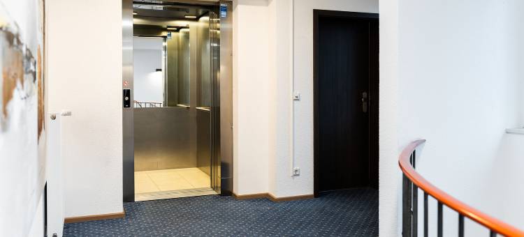 维尔雅雷斯齐腾酒店，靠近克罗青根温泉诊所，弗赖堡附近(Hotel Vier Jahreszeiten Direkt an Den Kliniken Und Therme Bad Krozingen, Nahe Freiburg)图片