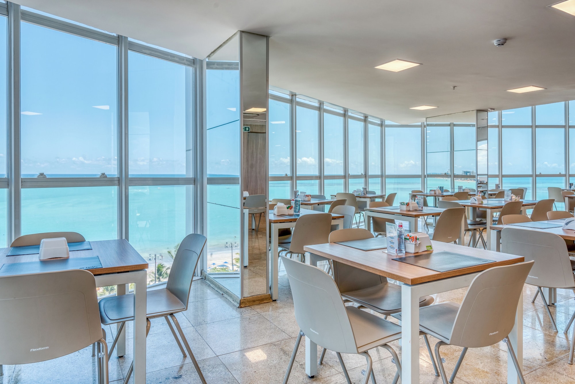 Hotel Brisa Praia Pajuçara Over view