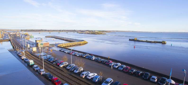 石桥塔尔伯特套房酒店(Talbot Suites at Stonebridge)图片