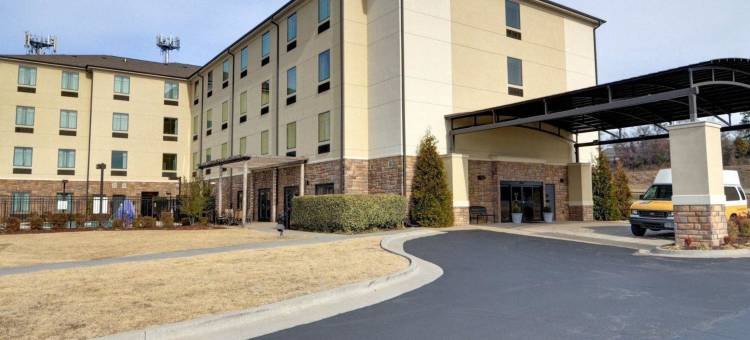 史密斯堡I-540舒适套房酒店(Comfort Inn & Suites Fort Smith I-540)图片