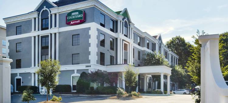 罗利瑰珀翠谷万怡酒店(Courtyard Raleigh Crabtree Valley)图片