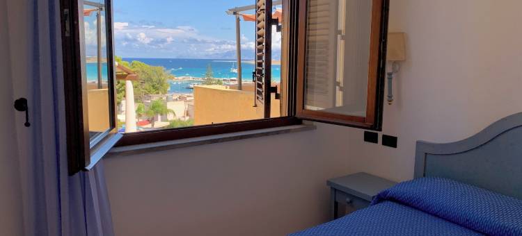 维拉吉奥卡拉曼奇纳酒店(Villaggio Cala Mancina)图片