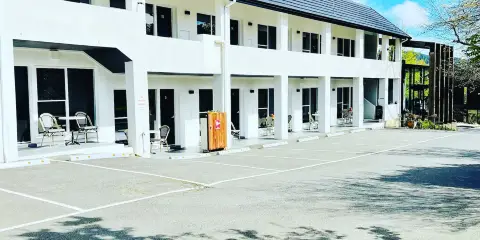 塔樓汽車旅館