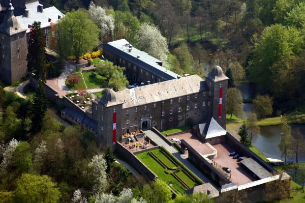 Hotel Und Restaurant Burg Schnellenberg Hotel Overview