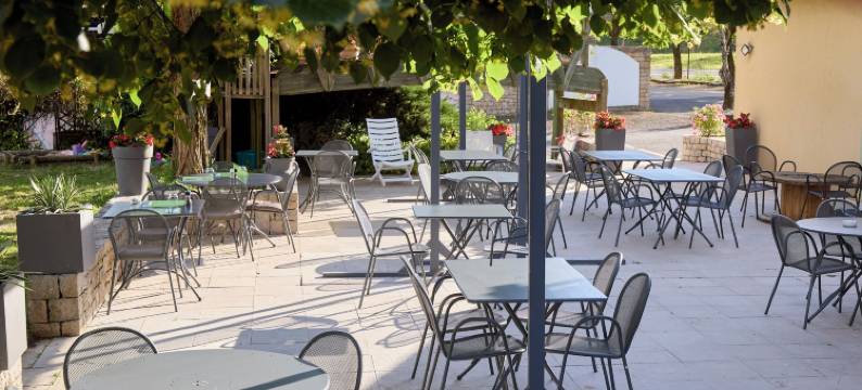 卡利斯格瓦丹酒店(Hôtel-Restaurant le Calice du Gevaudan - A75)图片