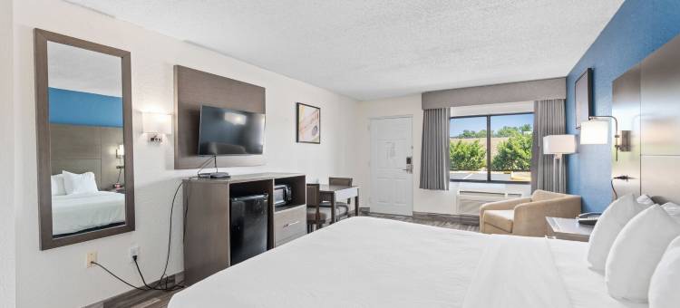 Baymont by Wyndham Orlando East图片