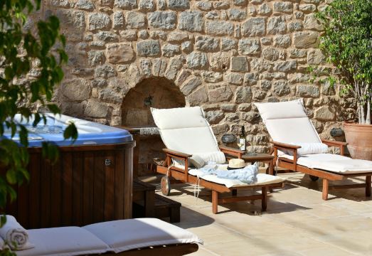 Angelica Traditional Boutique Hotel Hotel Overview