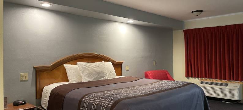 巴拉布校园旅馆(Campus Inn Baraboo)图片