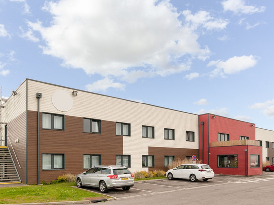 加来高翼原生酒店