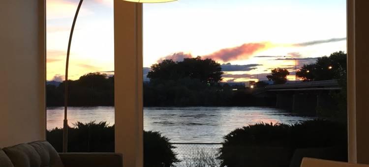 天幕宾馆(Skyfall Guestrooms)图片