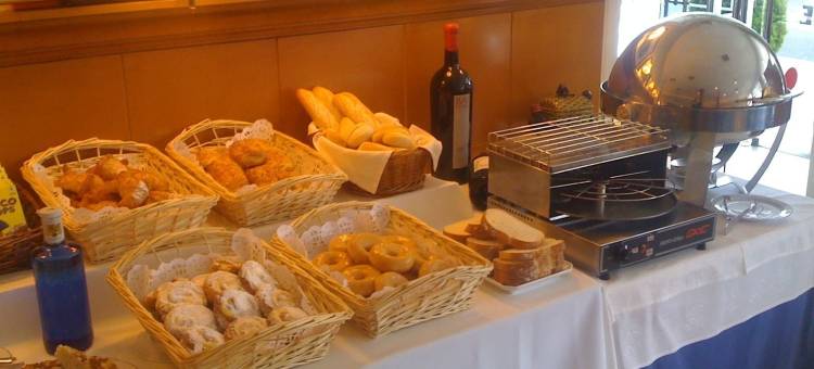 阿扎尔酒店(Hotel Azar)图片