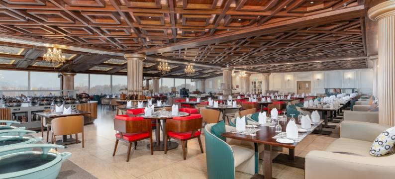 萨罗瓦尔斯里纳格高级酒店(Sarovar Premiere Srinagar)图片