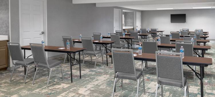 哥伦布机场Homewood套房酒店(Homewood Suites by Hilton Columbus - Airport)图片