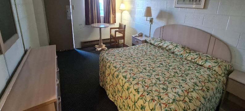 杜波依斯庄园汽车旅馆(DuBois Manor Motel)图片