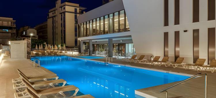 "甘迪亚参议员酒店"(Senator Gandia)图片