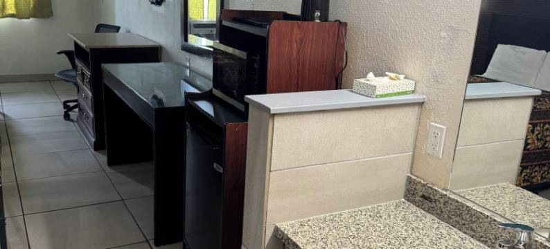 南帕套房酒店(Nampa Inn & Suites)图片