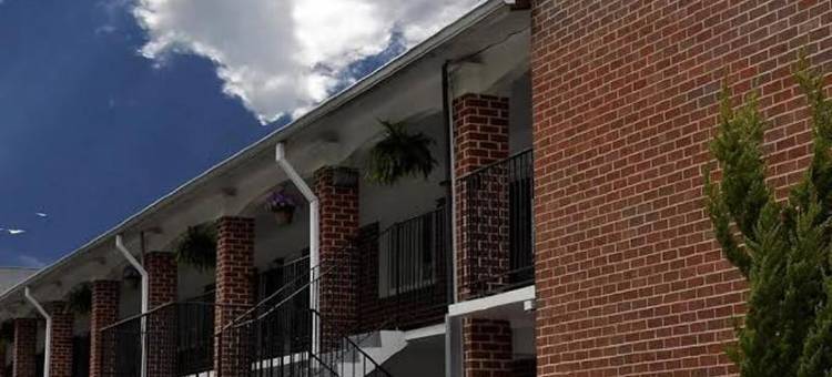 威廉斯堡中心罗德威套房酒店(Rodeway Inn & Suites Williamsburg Central)图片