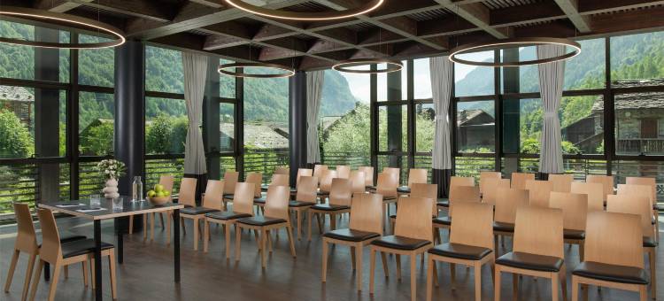 NH Collection 阿拉尼亚米尔蒂洛罗索(NH Collection Alagna Mirtillo Rosso)图片