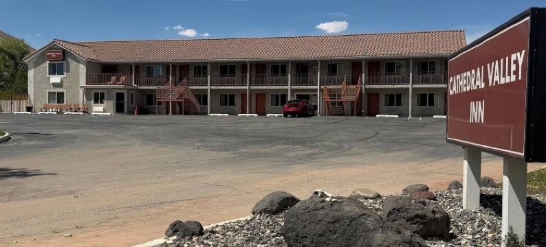大教堂谷汽车旅馆(Cathedral Valley Inn)图片