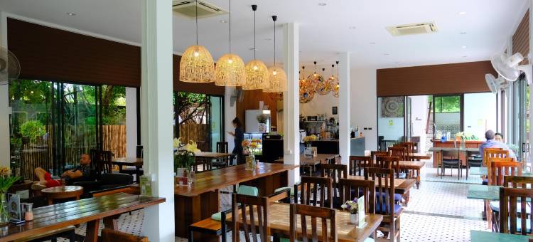 普吉岛波拉波拉别墅(Bora Bora Villa Phuket)图片