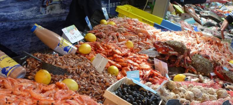 Stone House in Bricqueville near Sandy Beach图片