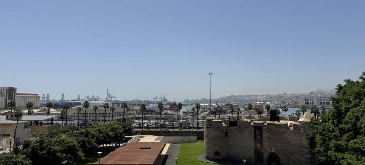 拉斯帕尔马斯拉斯坎特拉斯海滩公寓(Apartment in Las Palmas near Las Canteras Beach)图片