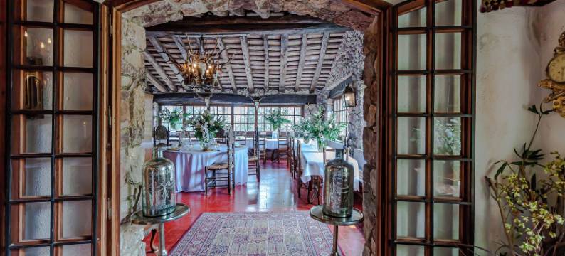 Mimosa农场(Masia Mimosa Completa)图片