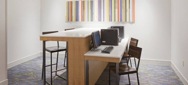 Holiday Inn Express 罗斯维尔 - 圣。保罗(Holiday Inn Express ROSEVILLE-ST. PAUL by IHG)图片