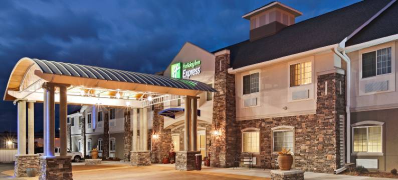 Holiday Inn Express 蒙蒂塞洛(Holiday Inn Express MONTICELLO by IHG)图片