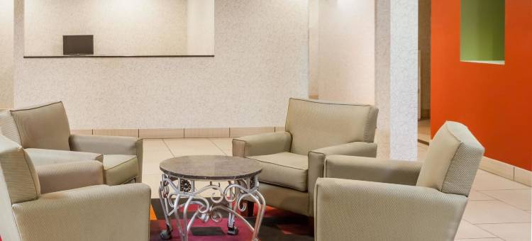 韦恩堡速 8 酒店(Travelodge by Wyndham Fort Wayne North)图片