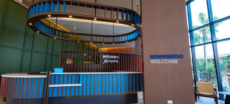 希尔顿欢朋酒店圣地亚哥-德洛斯卡瓦列罗斯(Hampton by Hilton Santiago de Los Caballeros)图片