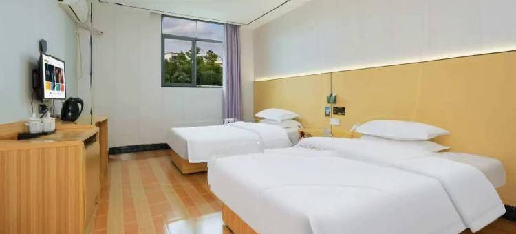 南昌清风商务宾馆(国威路地铁站店)图片