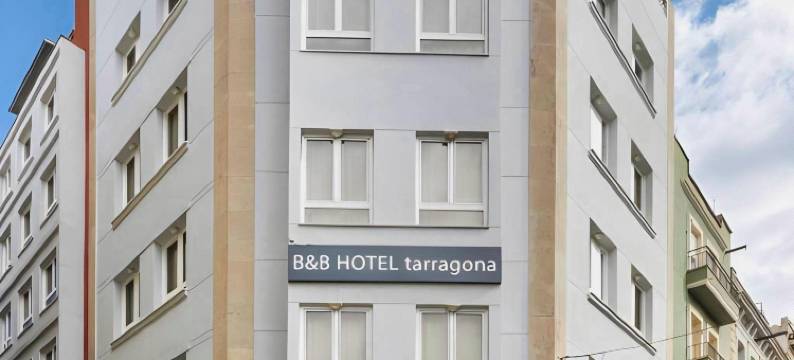 塔拉戈纳中心乌比斯住宿加早餐旅馆(B&B Hotel Tarragona Centro Urbis)图片