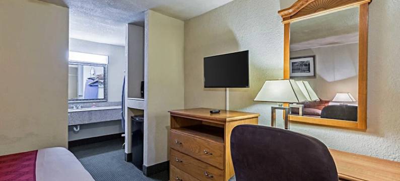 贝敦酒店O提供的生态套房(Eco Inn Suites by Hotel O Baytown)图片