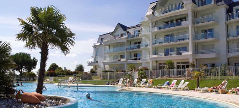 Cozy Home w/ Pool Access图片